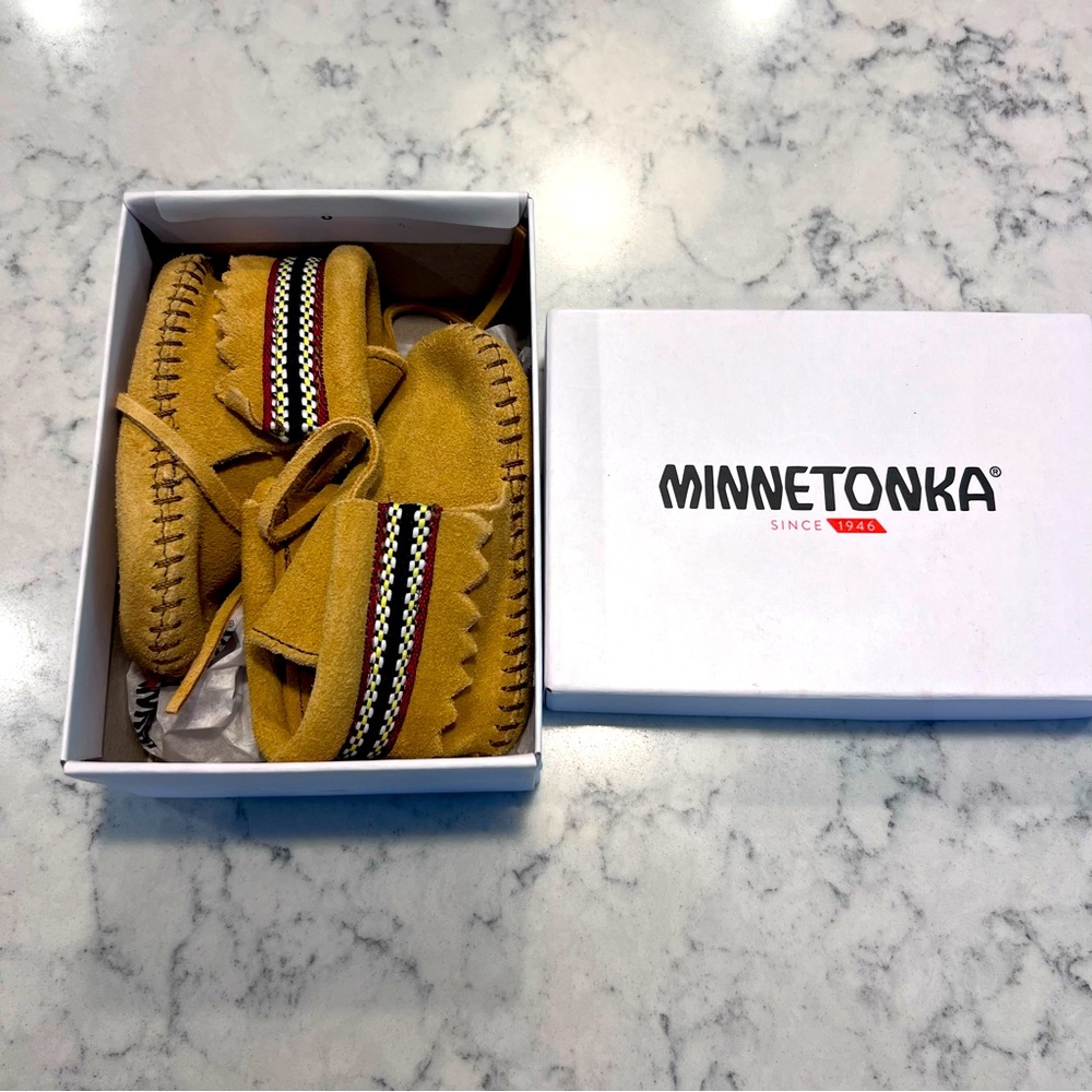 Minnetonka Tan Braid Bootie (size 3)
